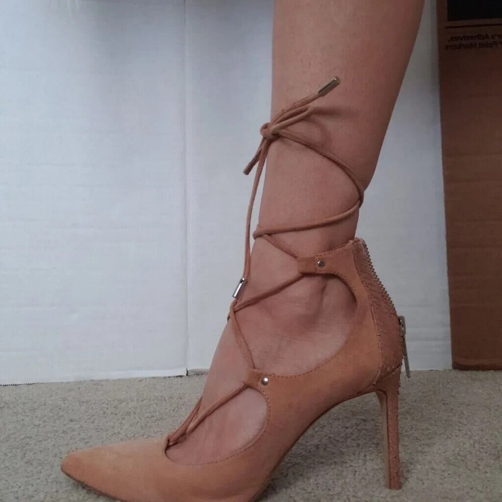 Donald J Pliner Blush Kidsuede/Vintage Cut Leather Pella Pumps - Size 7.5